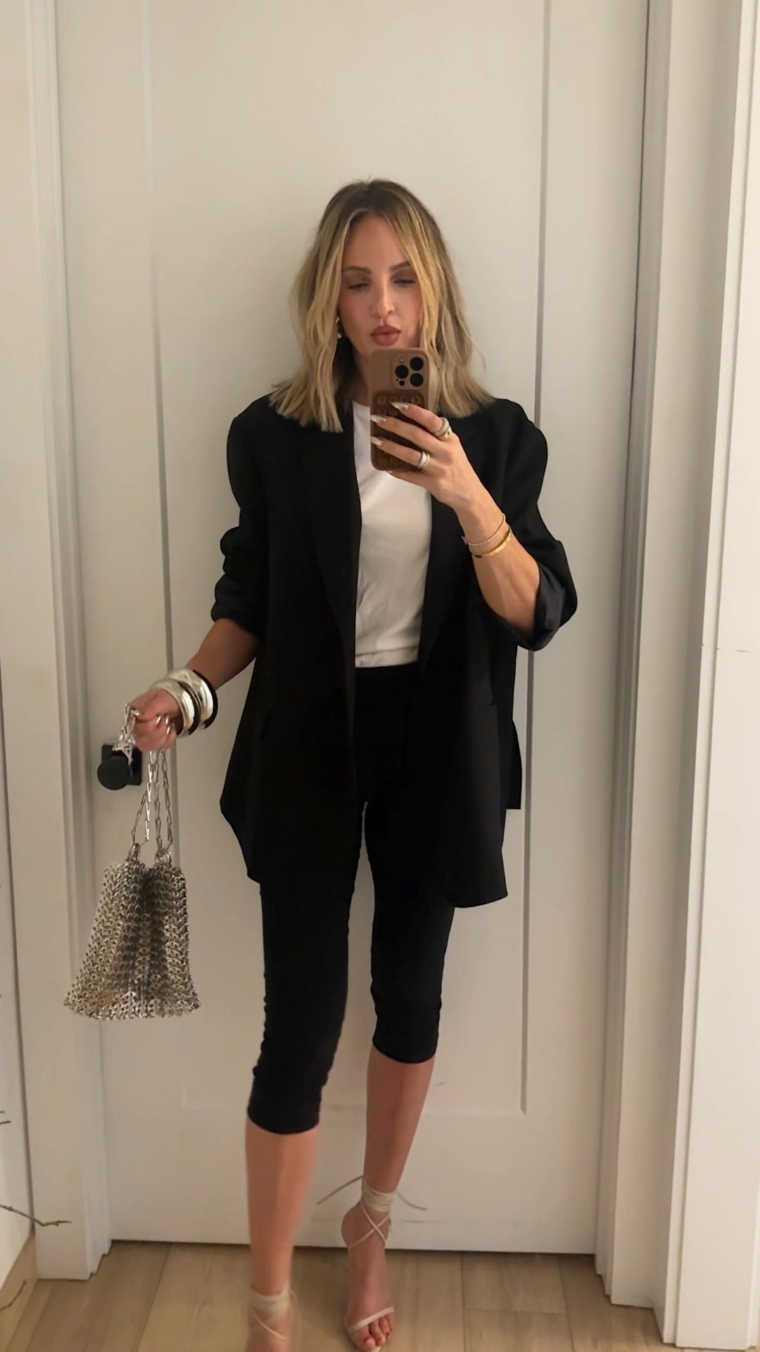 MY BIRD ☠️☠️☠️ OK, moving on. This is one of my most favorite blazers. It’s already very very oversized so don’t size up! I’m wearing a small.

#LTKShoeCrush #LTKItBag #LTKWorkwear