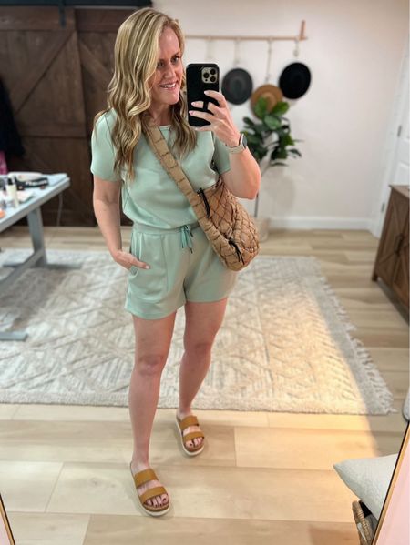 Matching loungewear set

TTS

spring fashion  spring outfit  casual outfit  everyday outfit  Amazon finds  heels  summer outfit 

#LTKStyleTip #LTKSeasonal #LTKFindsUnder50
