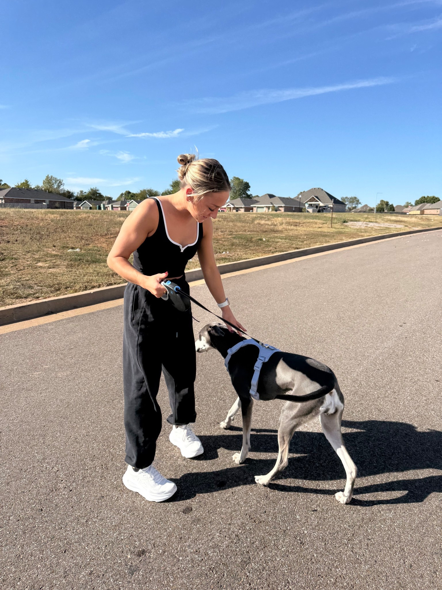 The perfect throw-on outfit for errands + walks. 🖤✨

#LTKActive #LTKootd #LTKdayinmylife