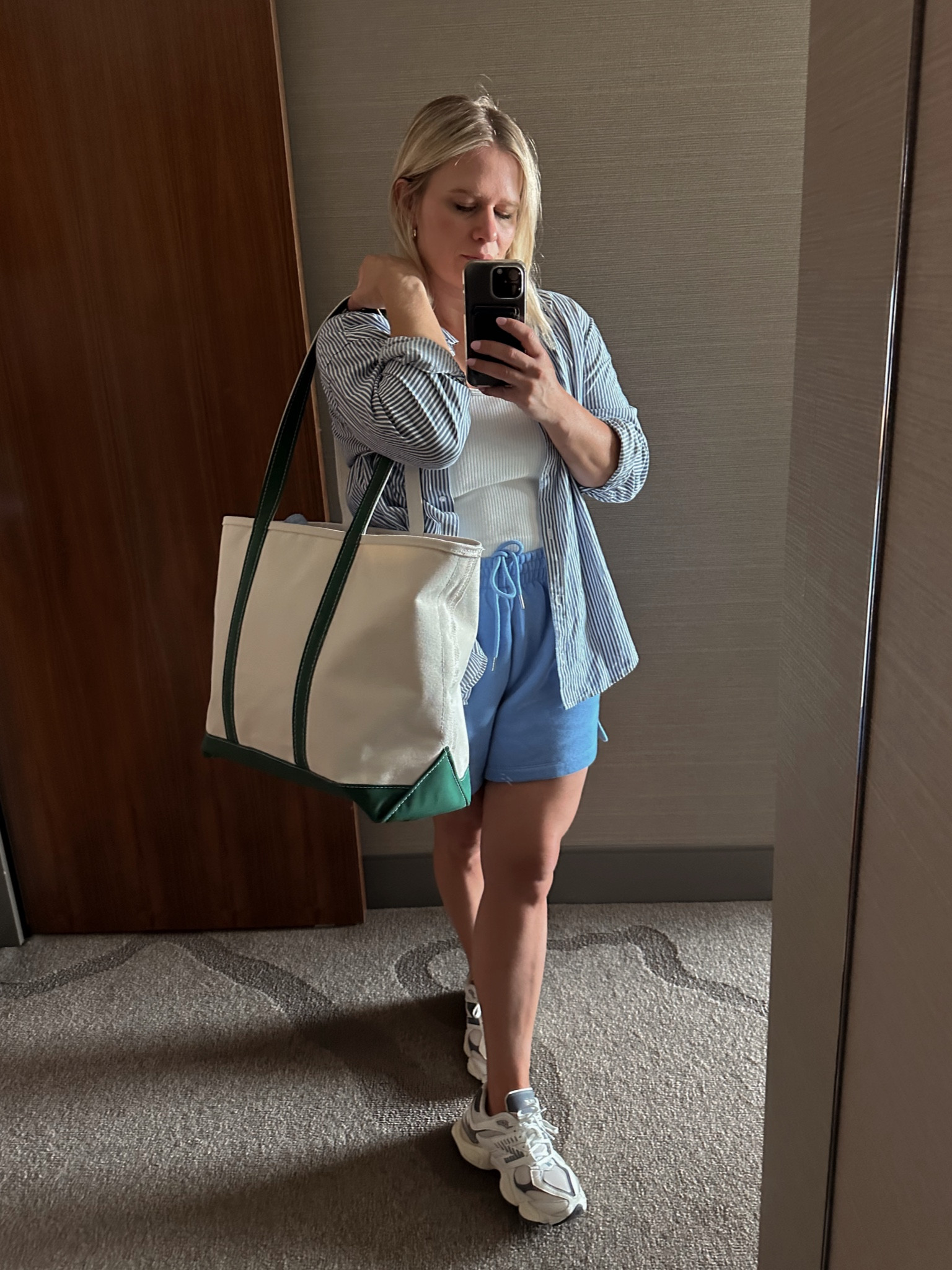 Best overnight bag and comfiest travel outfit 🤍

#LTKTravel #LTKActive #LTKU