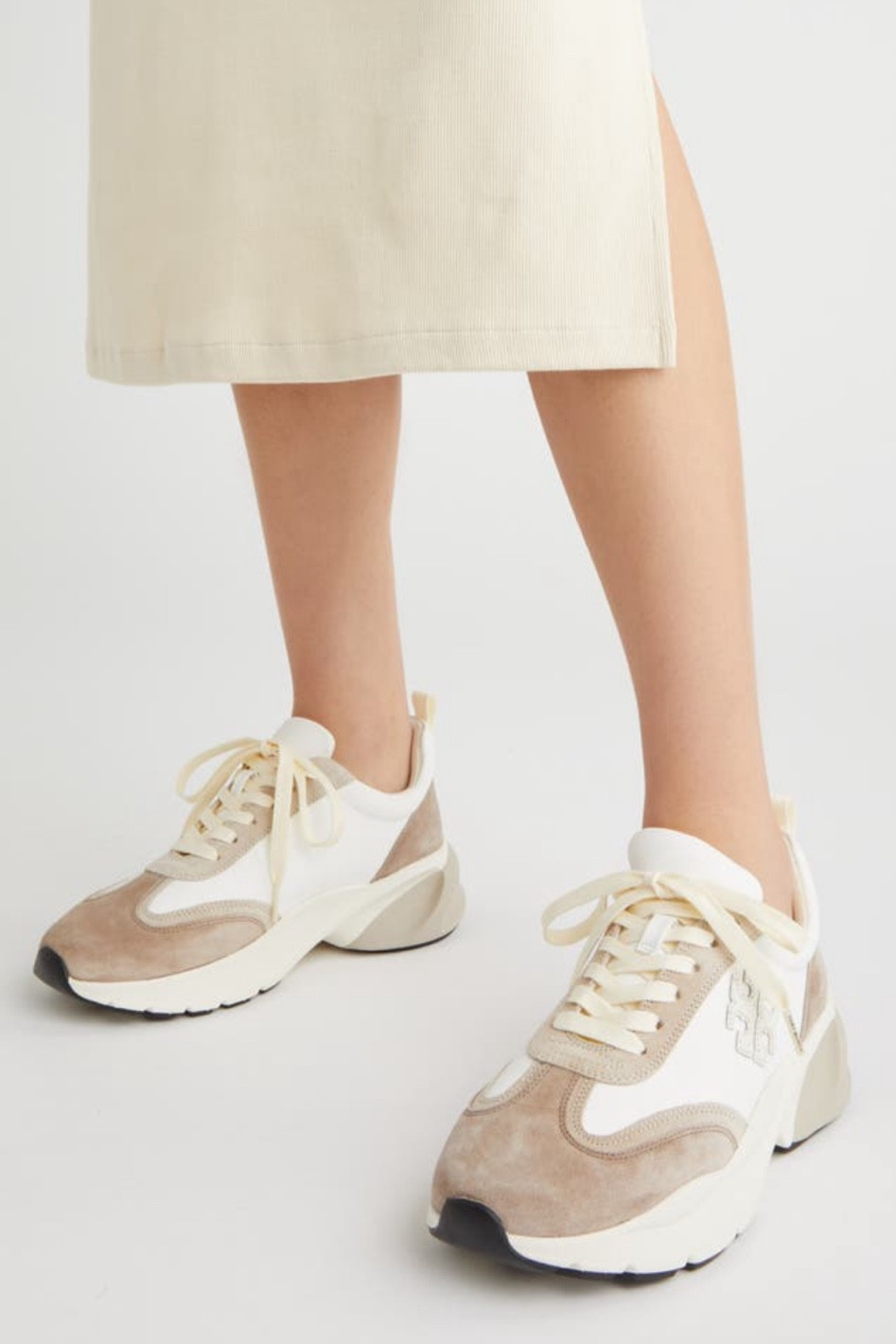 Tory Burch shoes offers size 4 and 4.5 women’s sizes.
Just bought this and I can’t wait to wear. I love this color. It has a bit of height to it. They do run small so I suggest order next size up. 

I’m a true size 4 women’s size and I had to exchange for 4.5 - which is still a bit snug but I guess once I start breaking it in then  it will expand. 

#petite #petiteshoes #neutral

#LTKStyleTip