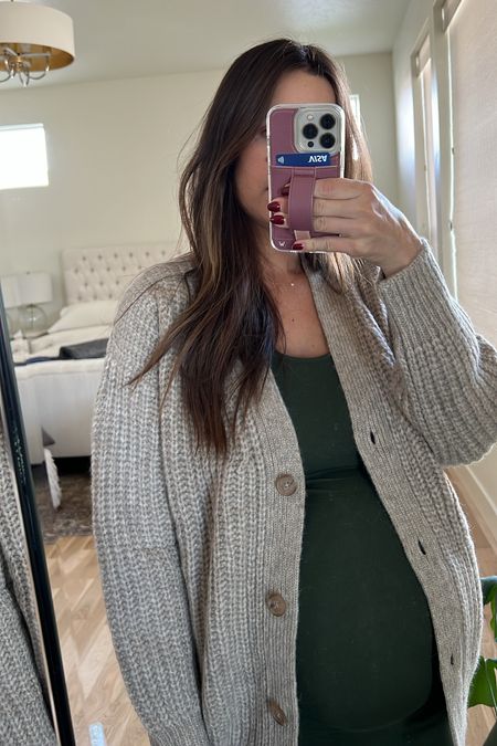 My Jenni Kayne sweater is 20% off today! Love the super soft and not scratchy alpaca wool! I got my true size (small). Love how her pieces are perfectly oversized  

#LTKSeasonal #LTKsalealert