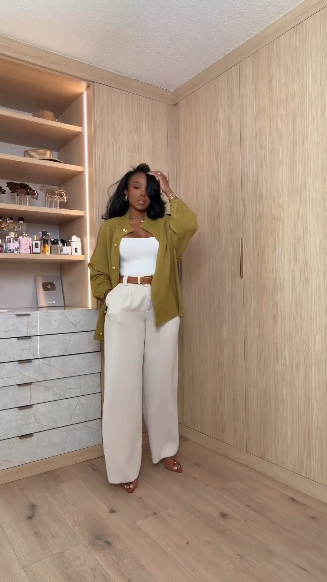 Scroll to shop! Fall mom outfit idea and workwear outfit✨ Everything from this look is linked below. 👇🏽    

Wearing: Size Small | 5’4” | 140 lbs  

📲   Download the FREE LTK app & follow me (@kirasfashionfinds) to shop all my daily finds.  #LTKootd #LTKPetite #LTKU

#LTKmomlife
