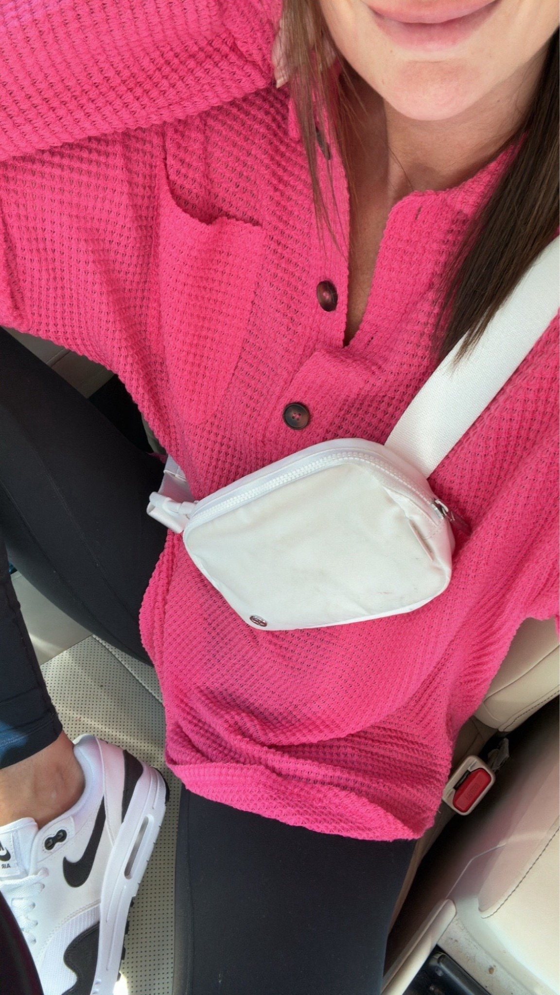Ootd for errands! This belt bag is perfect for being hands free! Love this waffle knit tunic top too! Perfect pink! 

#LTKFindsUnder50 #LTKmomlife #LTKootd