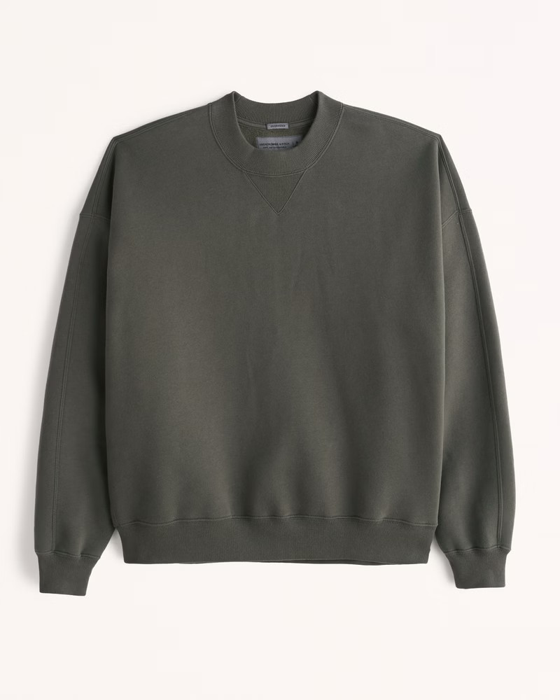 Abercrombie & Fitch Men's Essential Crew Sweatshirt in Olive Green - Size L | Abercrombie & Fitch (US)