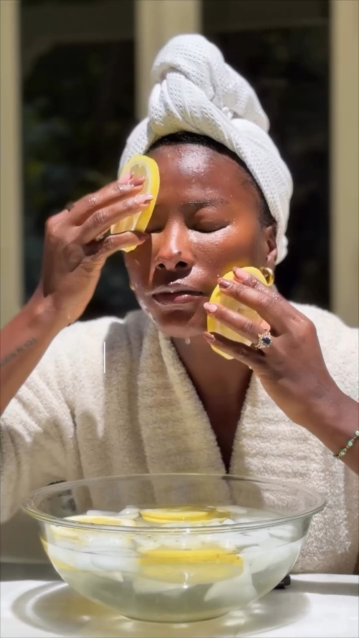 My face has never been this puffy..🧊
Pregnancy has definitely been humbling, but this little morning routine has been helping.

Now your turn… what’s your favorite way to de-puff? 

-@oseamalibu @oseamalibu Ocean Cleansing Milk
-@sulwhasoo.us Concentrated Ginseng Rejuvenating Serum
-@theskinnyconfidential Pink Balls Facial Massager
-@mzskinofficial Light Therapy Golden Facial Treatment 
-@caudalieus Depuffing Eye Cream with Peptides
-@tatcha The Dewy Milk Moisturizer
-@eadem.co Lip Balm in Burnt Malai

#skin #skincareroutine #koreanskincare #healthyskin #morningroutine