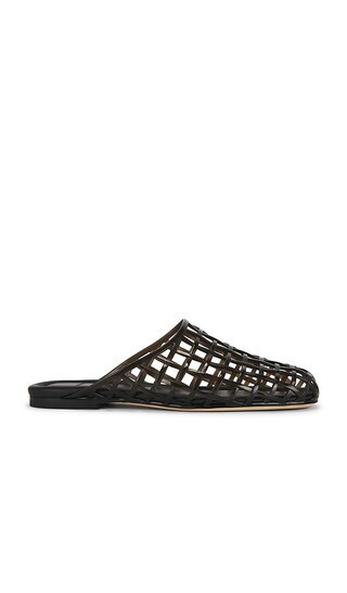 Vince Barcelona Jelly Flat in Black. - size 8 | Revolve Clothing (Global)
