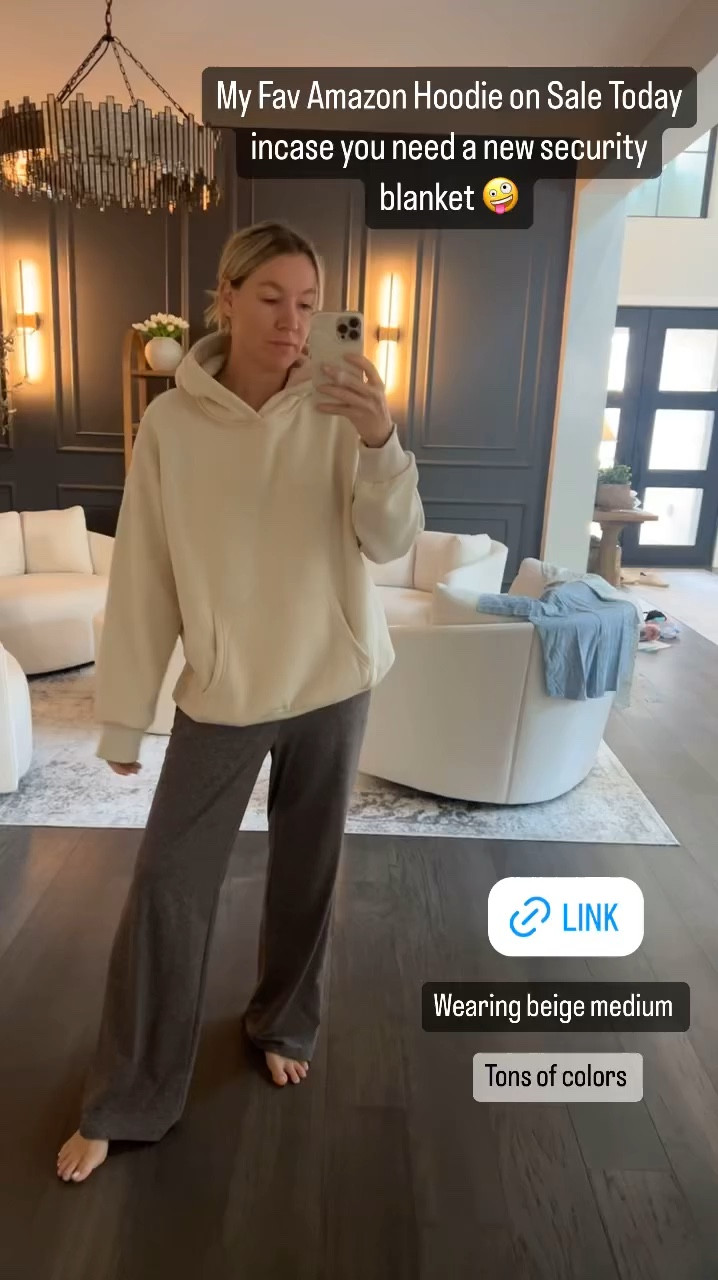 Obsessed with these Lululemon/ Abercrombie lookalike oversized hoodies 😍

#LTKSeasonal #LTKFindsUnder50 #LTKStyleTip