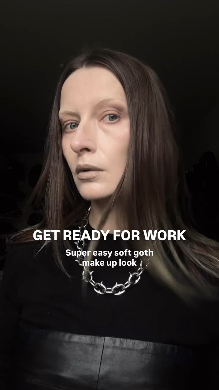 Alle verwendeten Produkte habe ich euch in den Stories verlinkt 🫶🏻🦇⛓️

#softgoth #altmakeup #darkstyle #easymakeuptutorial make up tutorial dead undead make up glam modern goth