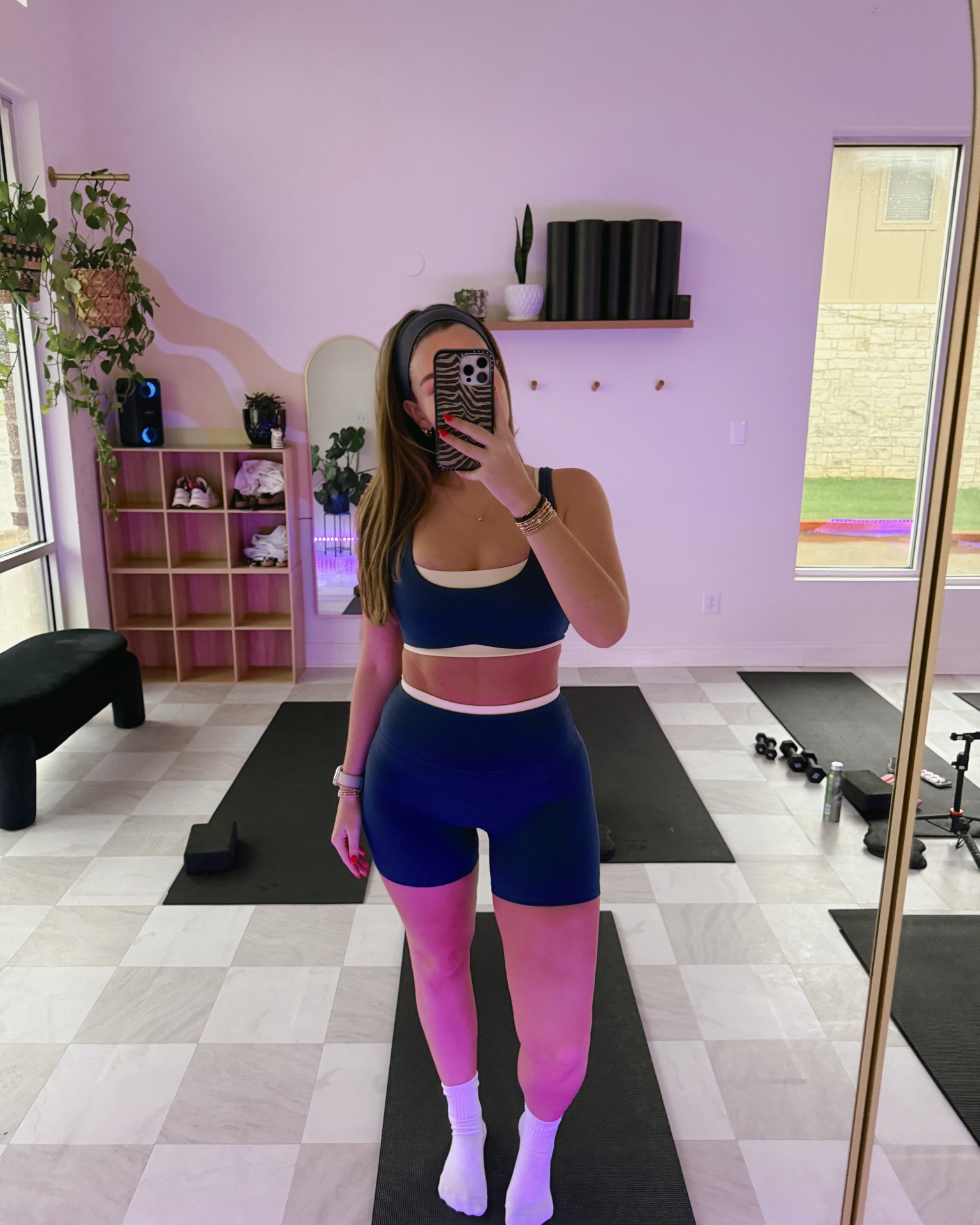 This set went through it during hot Pilates this morning and it did not disappoint! Immediately ordering more colors! Wearing a medium in both 🤸🏼‍♀️

#LTKfitnessgoals #LTKmorningroutine #LTKTall