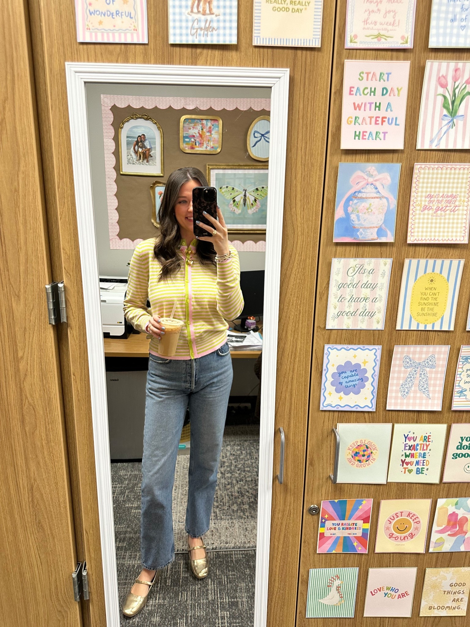 teacher outfit of the day! 💚🎀 