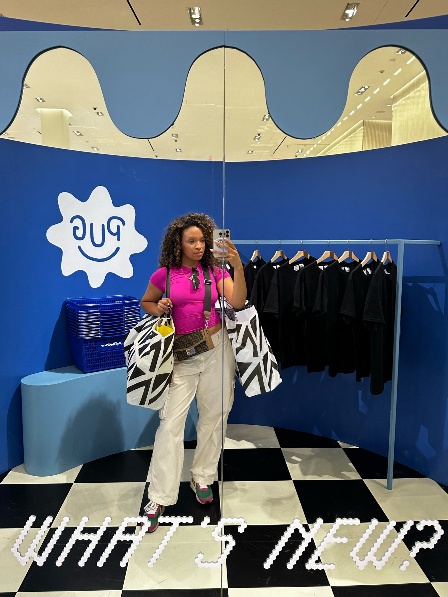 One thing I’m really good at is spending all my money in Nordstrom 😂 
When shopping I love to wear comfortable pieces that are flexible and easy to take on and off. 