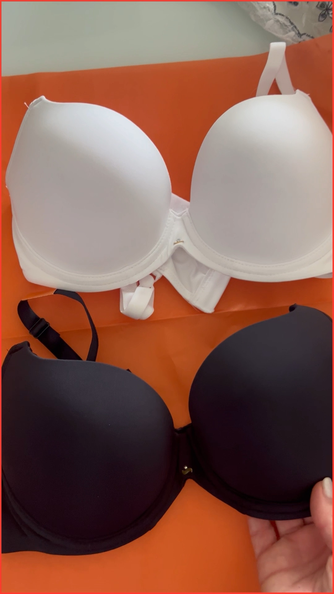 Sou apaixonada pela Liz Lingerie, e mais uma vez fiz escolhas que me surpreenderam! 🖤 Comprei dois sutiãs push-up que, além de lindos, têm aquele efeito incrível que valoriza o colo de forma natural, sem abrir mão do conforto.

A Liz sempre entrega peças que unem beleza, tecnologia e bem-estar. O caimento é perfeito, os materiais são super macios, e a gente sente a diferença no corpo e na autoestima!

Ah, e pra quem ainda não conhece, fica a dica: na primeira compra no site tem 10% de desconto! Vale muito a pena se presentear com essa experiência.

#LizLingerie #Autoestima #Conforto #DicaDeLingerie

#LTKbrasil #LTKpromo #LTKmodapraia