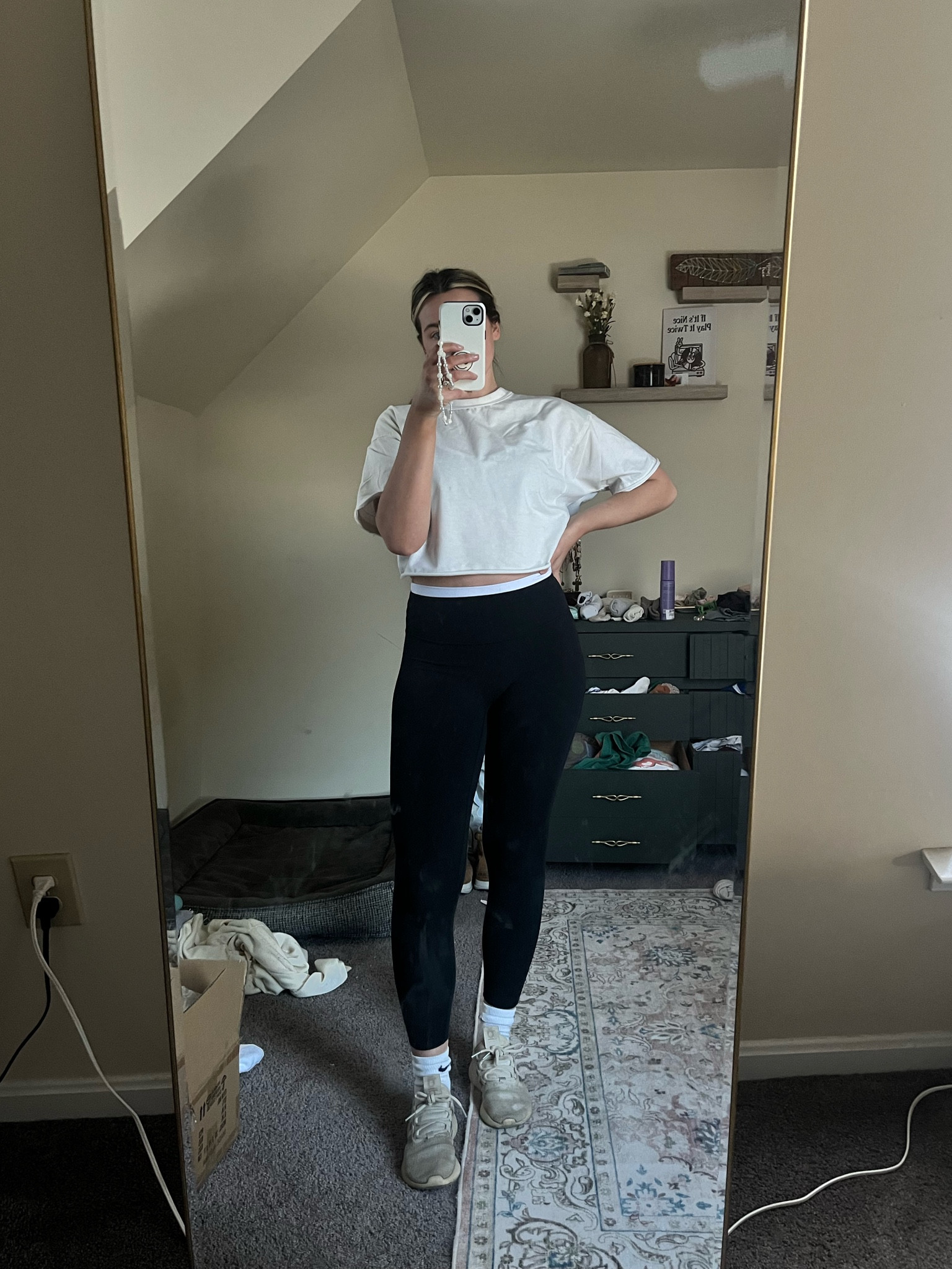 my fav YPB leggings by Abercrombie!👟