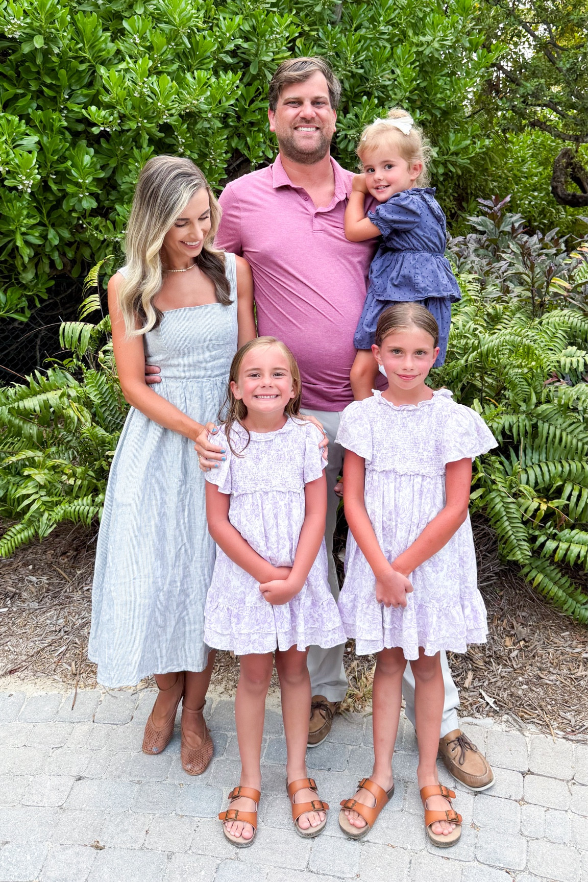 This dress is hands down one of my favorites! My pattern seems to be sold out right now, but there are lots of others! 

And these shoes — can literally walk around all day in these with no pain! 

Both are true to size! 



#LTKFindsUnder100 #LTKStyleTip #LTKTravel