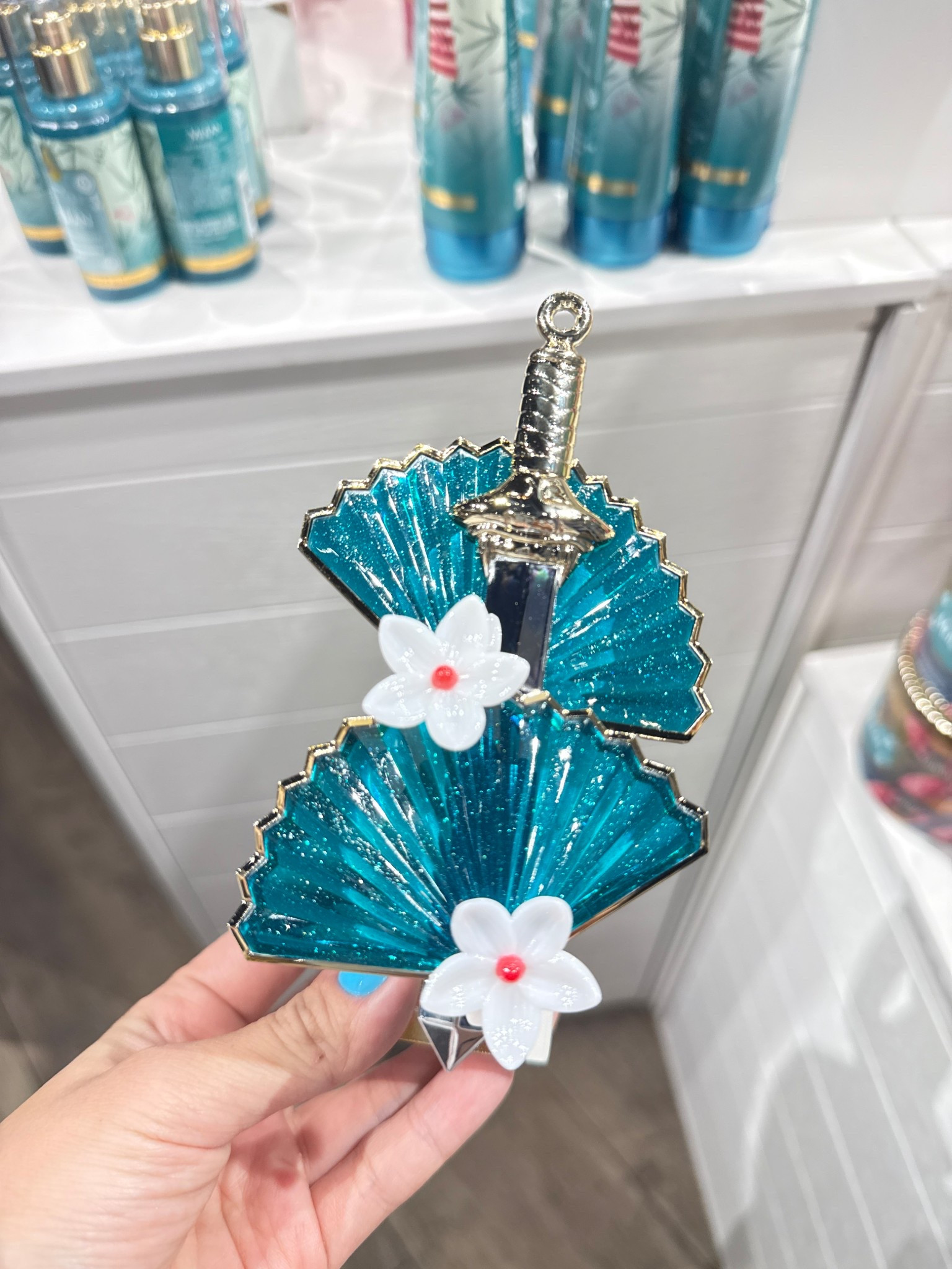 Mulan wallflower holder
Disney x bbw


#LTKHome #LTKselfcare