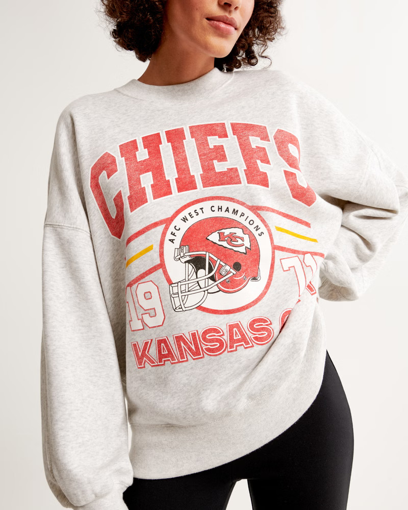 Kansas City Chiefs Graphic Oversized Sunday Crew | Abercrombie & Fitch (US)