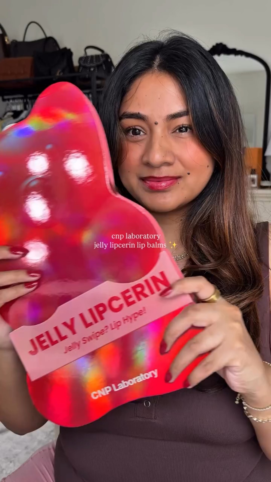 @cnplaboratory.official has the BEST lip balms & the color pay off is so good ✨

Wearing “cherry pie” 🍒 
.
.
.
#cnp #cnplaboratory #jellylipcerin
#koreanskincare #kbeauty #gifted #lipbalm

#LTKBeauty #LTKFindsUnder50 #LTKStyleTip