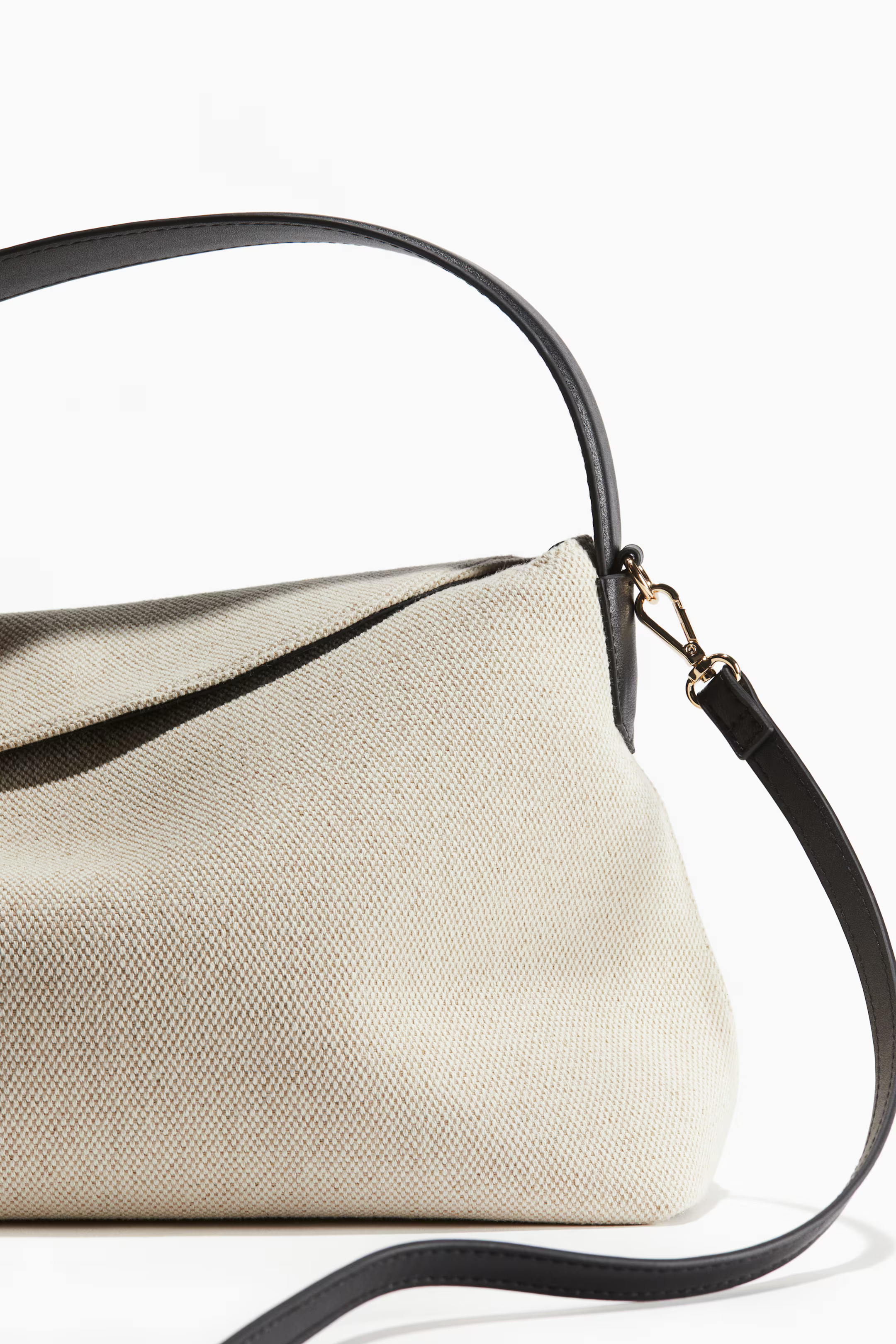 Canvas crossbody bag | H&M (UK, MY, IN, SG, PH, TW, HK)