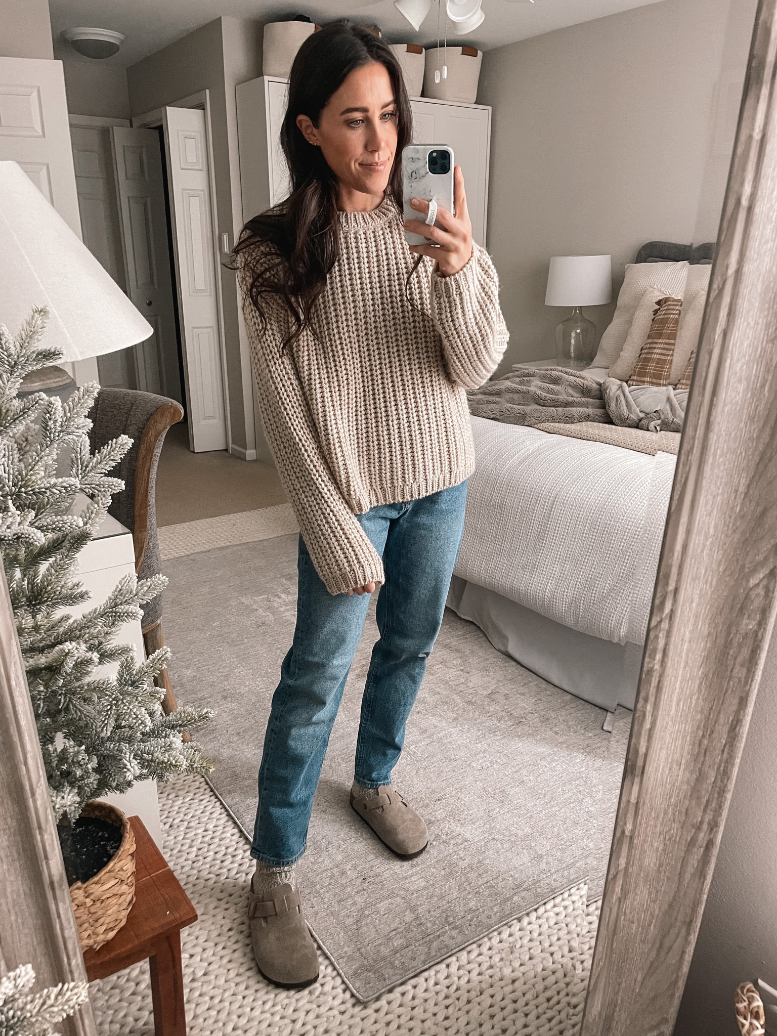 11.17.22
Mango Sweater, H&M Jeans 

#LTKstyletip #LTKSeasonal