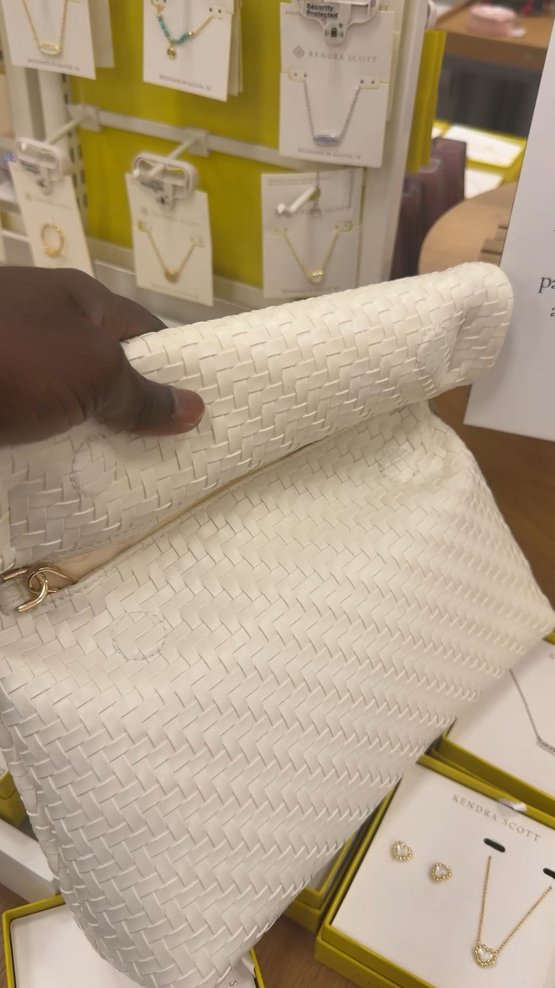 Target just want us to have cute purses for less🤩

#LTKvlog #LTKSaleAlert #LTKdayinmylife