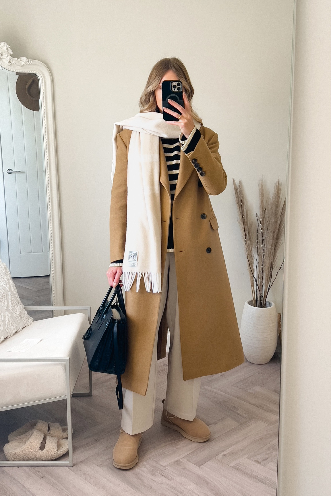 Freezing cold weather outfit winter - layer tights under your trousers with thermal socks and Ugg boots. 

Pair a thermal layer under your knitwear and layer a warm wool coat with a scarf (I’ll be adding a wool beanie hat and mittens too that I’ll link below) 

Wear on your commute to work and swap out your Ugg boots when you get to the office! #uggs #uggboots #camelcoat #winteroutfit #thermals 



#LTKworkwear #LTKeurope #LTKSeasonal