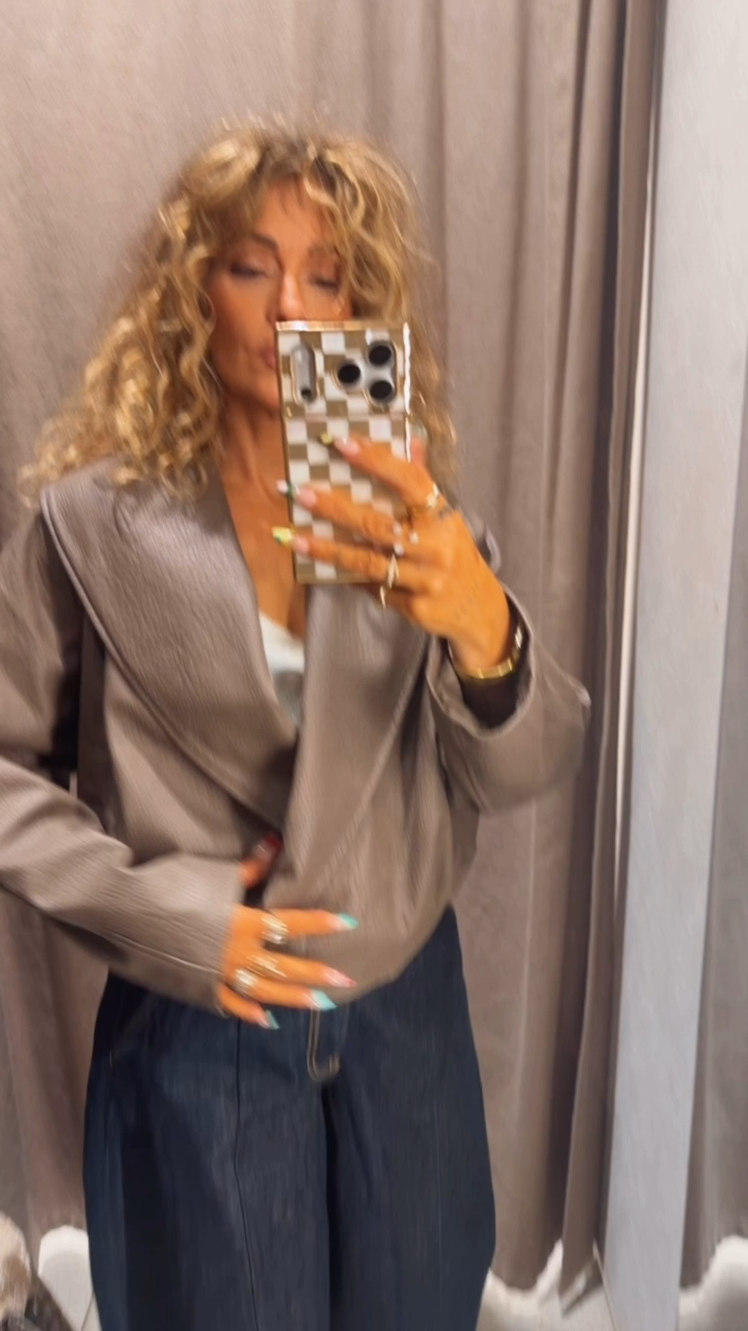 Xs in coat