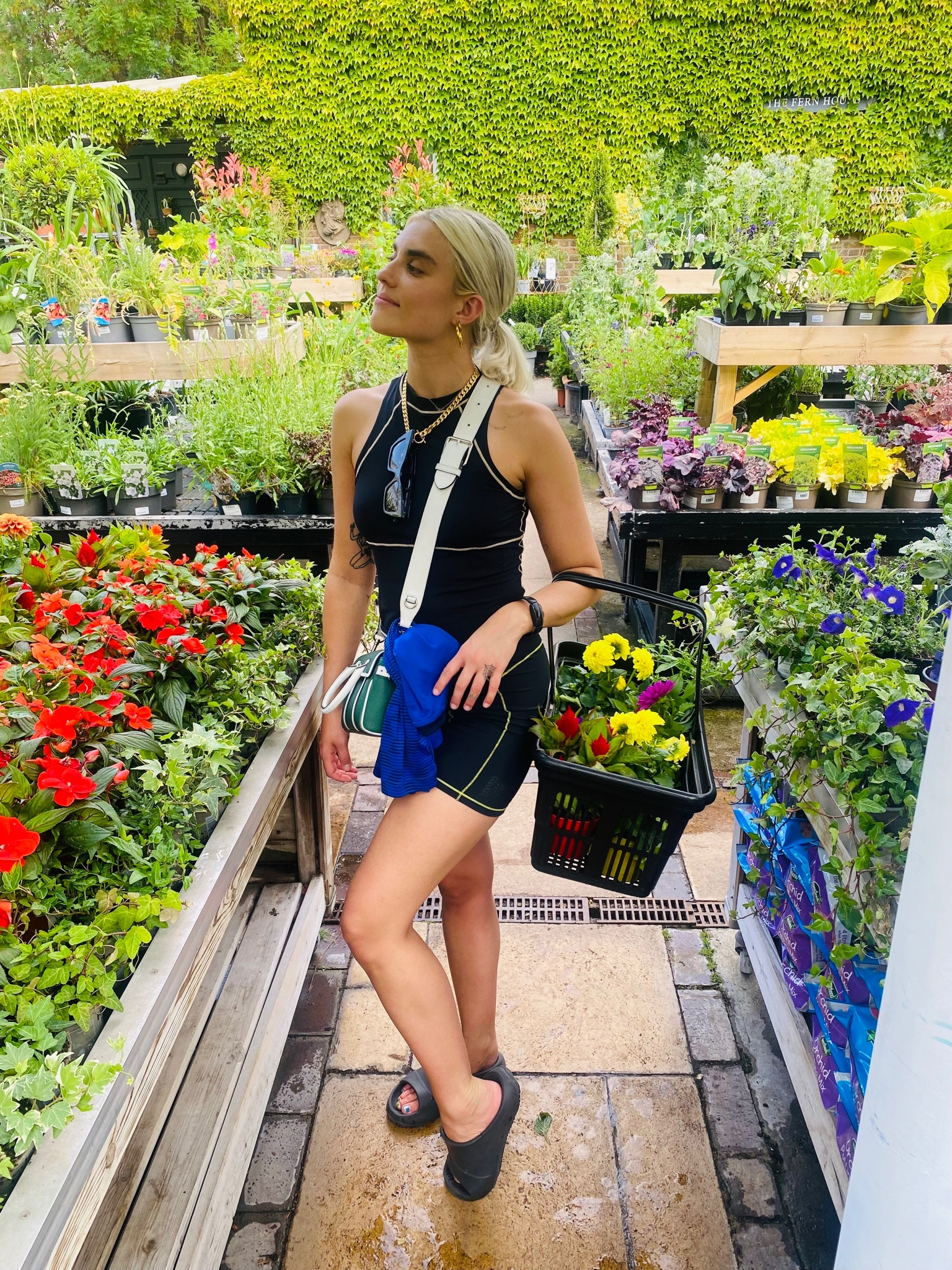 Flower market look 💐 
Underdays tank top, Ellen Clo biking shorts, Mulberry green & white bag, casual outfit, cute day look 

#LTKstyletip #LTKSeasonal #LTKeurope