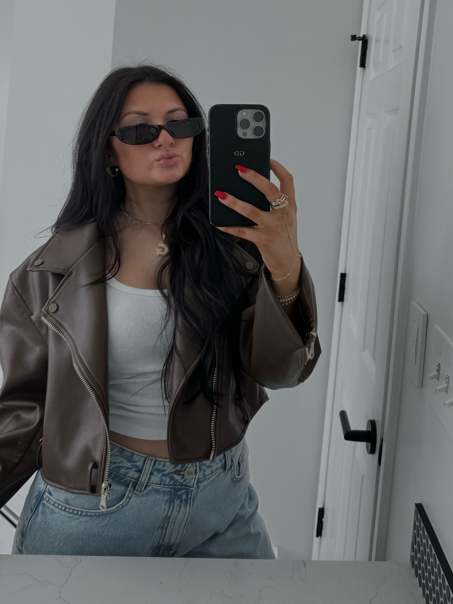 My favorite cropped leather jacket for fall 🤎