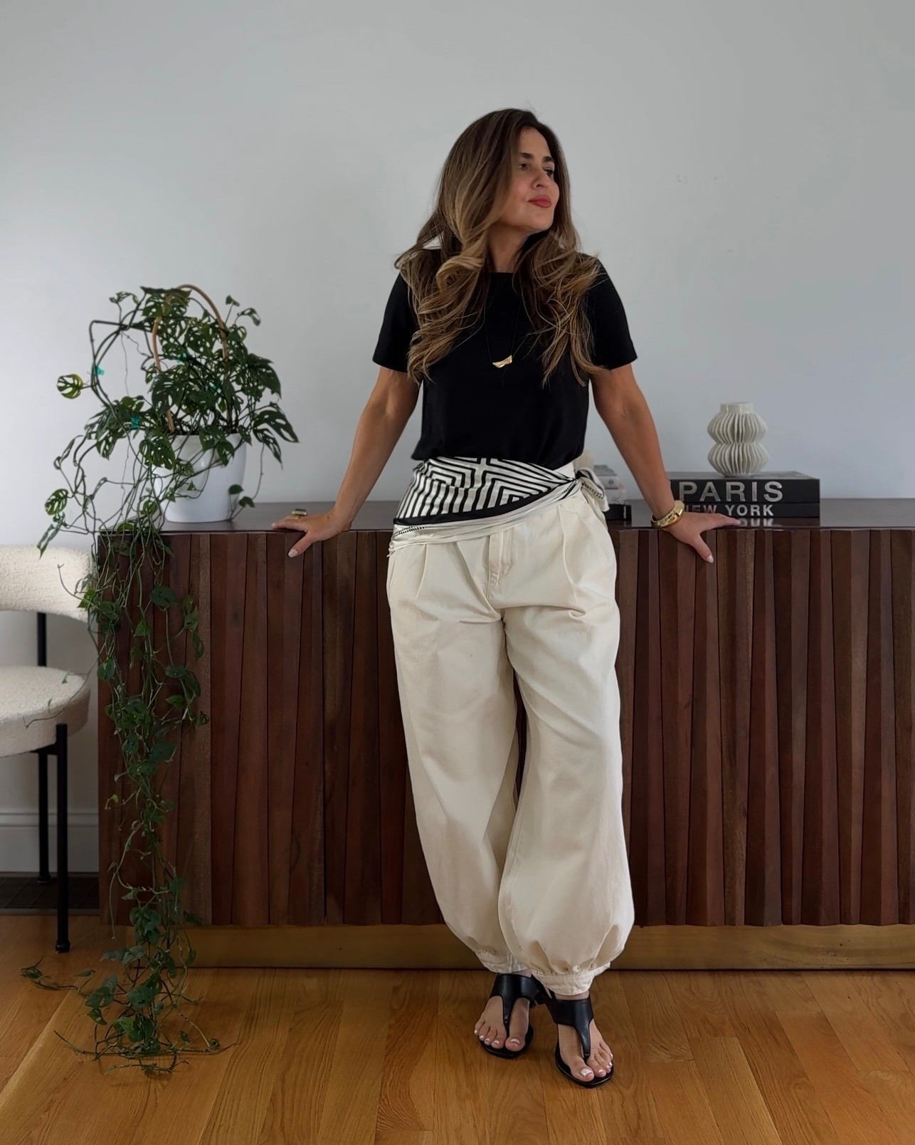 HOW I MAKE COMFORTABLE PANTS LOOK CHIC ✨ If you love comfortable pants but sometimes worry they look too casual, try this.
Pair them with a simple fitted top and add a scarf at the waist instead of a belt. It’s one of the easiest ways to make relaxed pieces feel elevated without adding any extra effort.
Linked everything here, including the pants I’ve been reaching for on repeat. 🤍

#LTKStyleTip
#LTKFind
#ComfortableStyle
#EverydayStyle
#OutfitFormula
#WardrobeStaples
#RelaxedStyle
#SummerStyle

#LTKPetite #LTKOver40 #LTKWorkwear