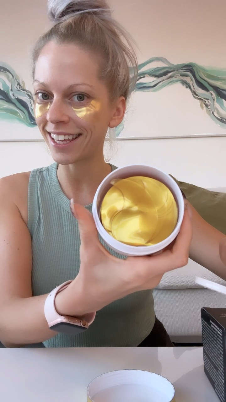 This Peter Thomas Roth Hydra-Gel Eye Patches gift set is originally $195 and on sale for under $65 with the Sephora Savings event! Sale ends soon

#LTKunder100 #LTKbeauty #LTKsalealert