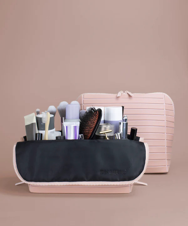 The Large Blush Traveller | Parallelle