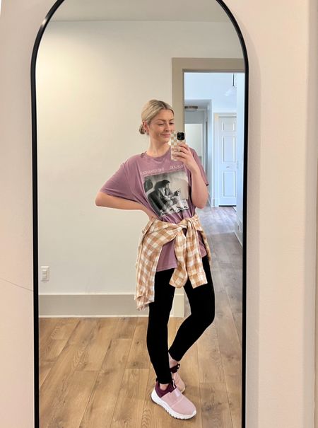 My mirror is an INSANE deal right now! Fun tip: shop men’s graphic tees for a much better selection and an oversized fit. Here is a men’s large! @walmart @walmarthome @walmartfashion #walmarthome #walmartfashion

#LTKsalealert #LTKhome #LTKfindsunder50