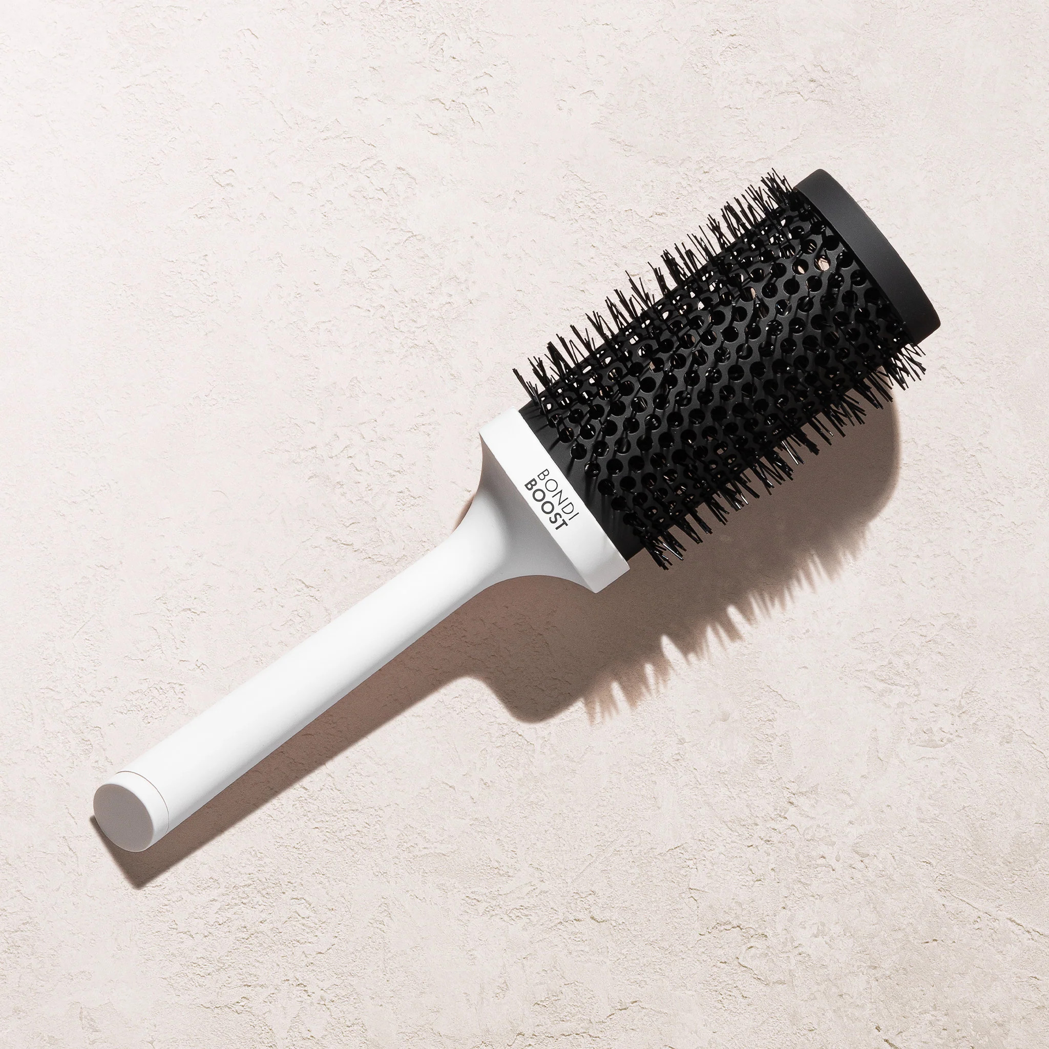 For the Perfect Bouncy Blowout - Bounce Round Styling Brush | Bondi Boost