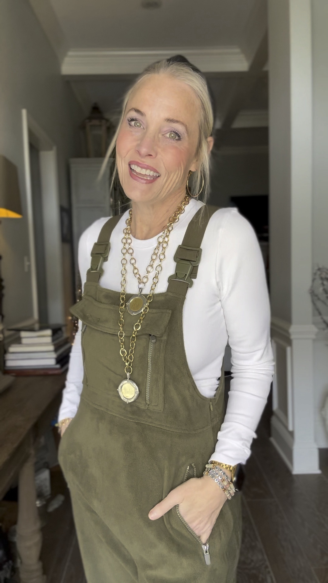 I am absolutely DYING over these FP-inspired look for less fleece overalls in army green (called green on Amazon). #1 they are SO cozy and comfy, and #2 the are ADORABLE. They are TTS, and I’m in a Medium. Underneath I’m wearing a white fitted long-sleeve tshirt that has a nice weight to it and lots of stretch (also a Medium). I got it in a 3-pack with a black and brown one, as well. I finished it off with Nike court legacy sneakers, gold hoops, and my Jennifer Ponson gold jewelry. 

As a reminder for reference, I’m 53, 5’8, 140ish pounds and typically wear a 6/8/M. 

#LTKTreatYourself


#LTKmidsize #LTKover40 #LTKstyletip