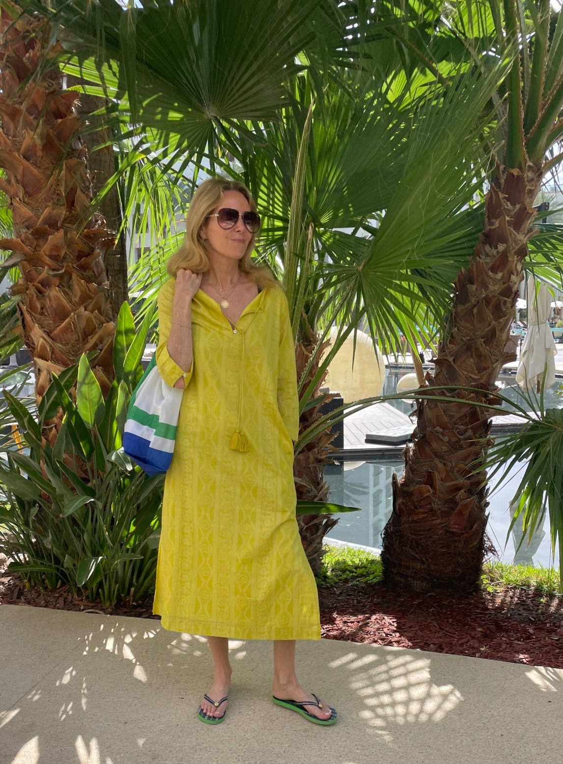 Chartreuse perfect cover up

#LTKootd #LTKdayinmylife #LTKgrwm