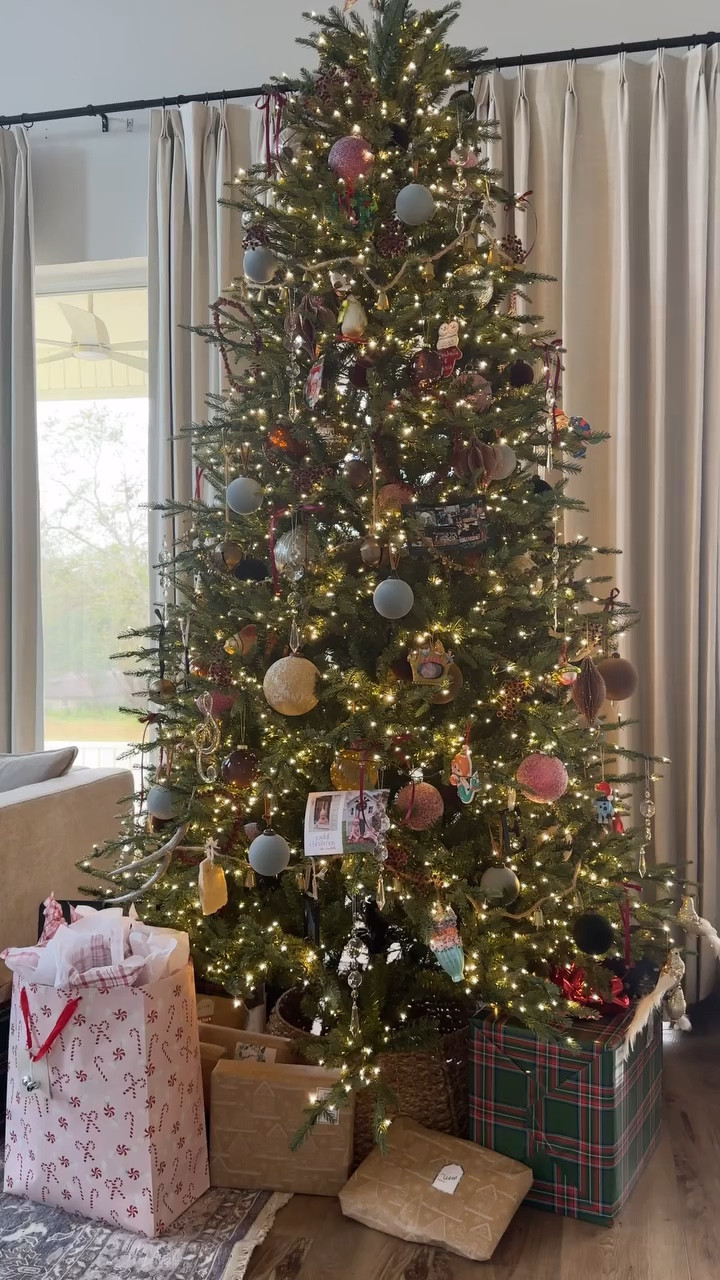 I was inspired by another creator on here. Thank you, @rustandtrust. You are so talented!! #tinseltree #vintagechristmas