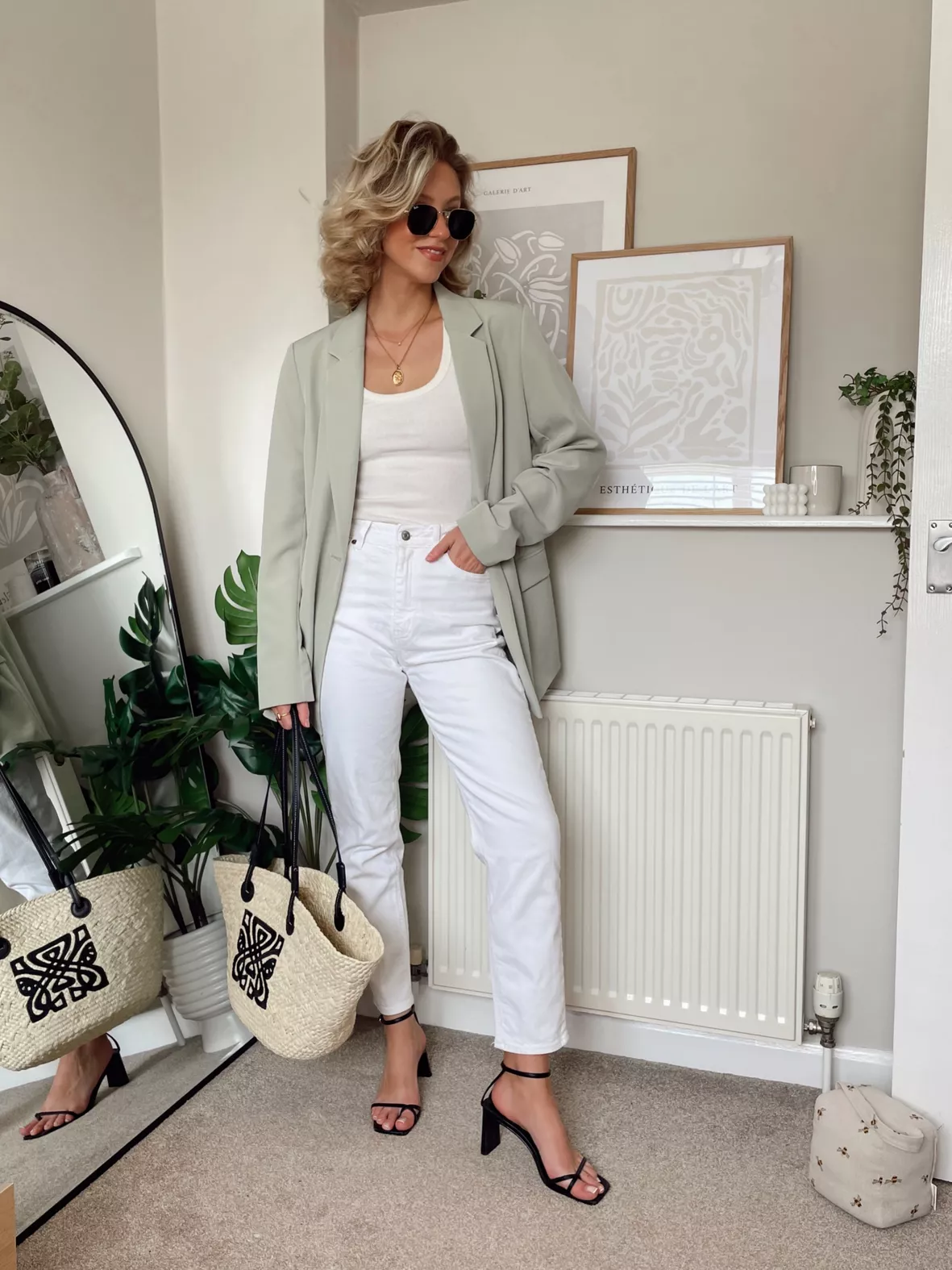 How To Style The Belt Bag Trend - Mama In Heels