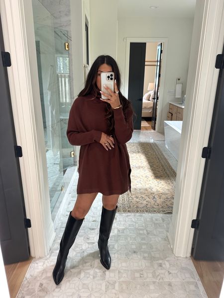 PRIME DAY FINDS

Ribbed batwing sweater! Comes in a couple colors and is a bit longer in back. Would be great with leggings too. I sized up for more of an oversized look.

Sweater: large
Boots: part of my vince camuto collection that launches Oct 26th!

#LTKsalealert #LTKstyletip #LTKxPrime