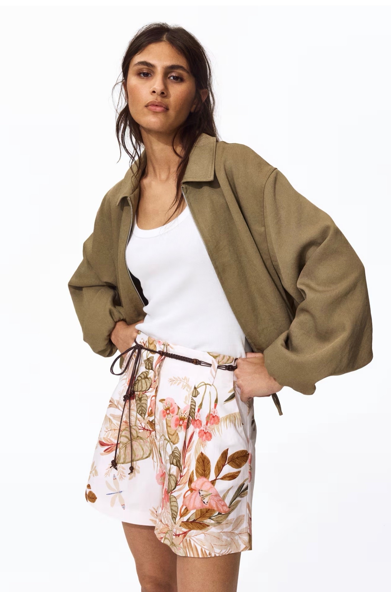 spring outfits 2026

LINEN-BLEND SHORTS
#spring #outfit #casual 

#LTKPetite #LTKSeasonal #LTKFestival