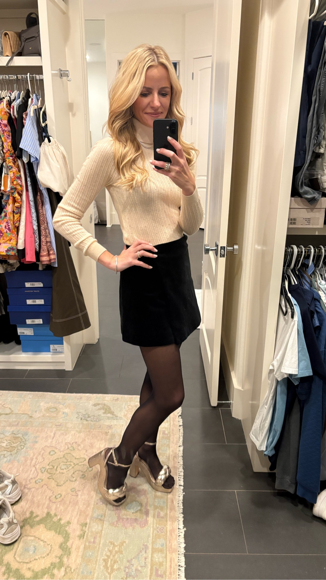 Holiday sparkle for dinner and drinks with friends 

#LTKFindsUnder100 #LTKmomlife #LTKHoliday