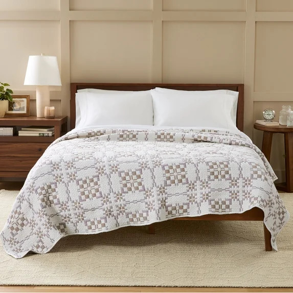 Better Homes & Gardens Modern Mosaic Quilt, Full/Queen, Vanilla Dream, Reversible Bedding | Walmart (US)