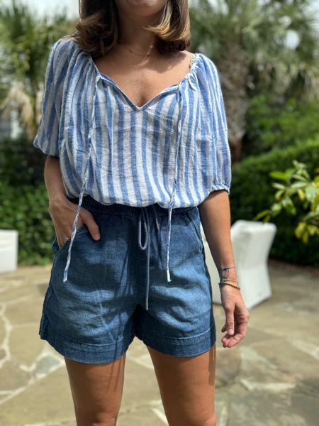 Loving the new summer collection from Evereve! This striped top and these shorts will be on repeat 😍

#LTKFindsUnder100 #LTKFamily #LTKSeasonal