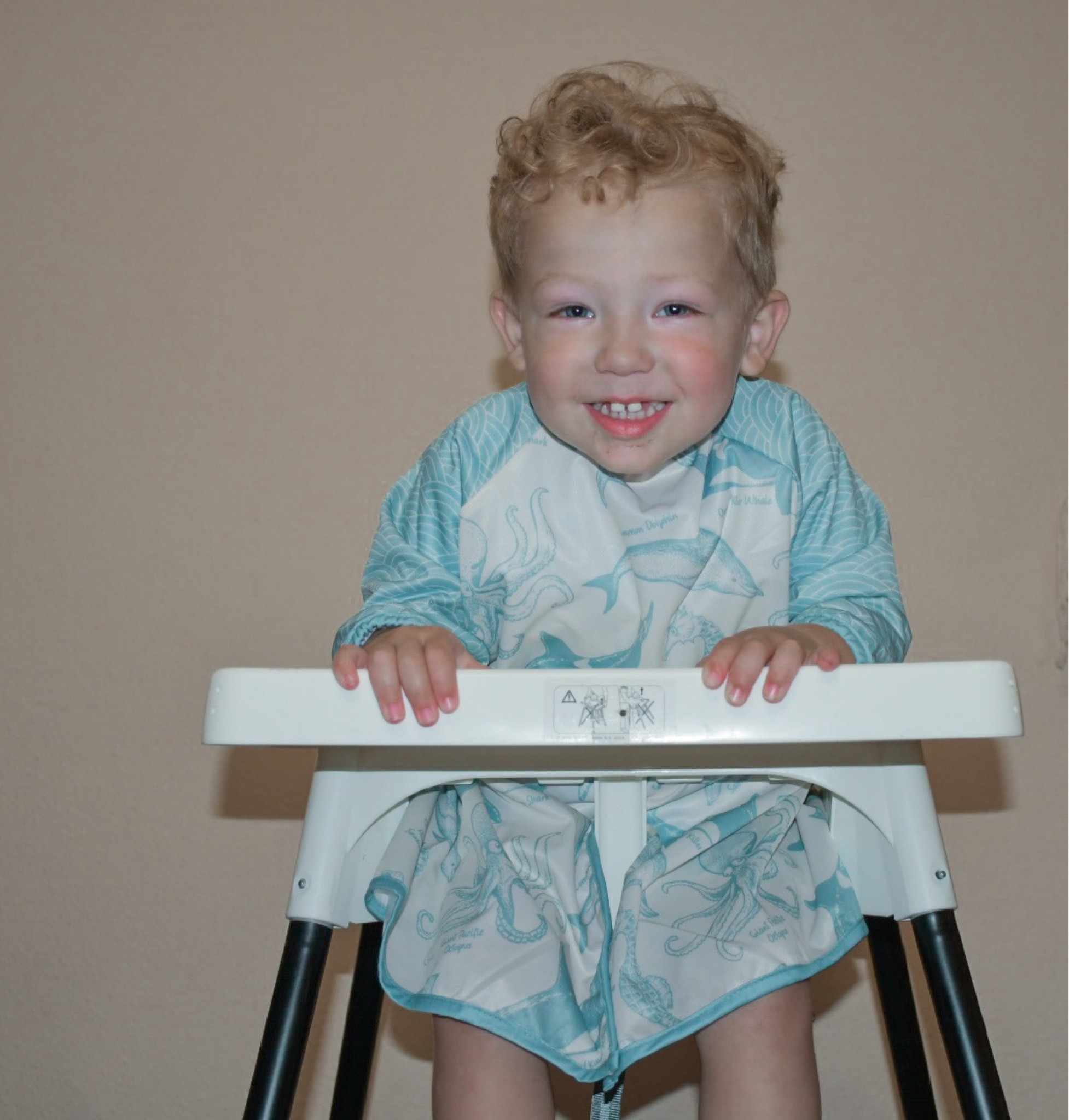 Perfect craft & mealtime bib! 

Washable bib
BLW 
Full body bib
Baby bibs 
IKEA

#LTKbump #LTKfamily #LTKkids