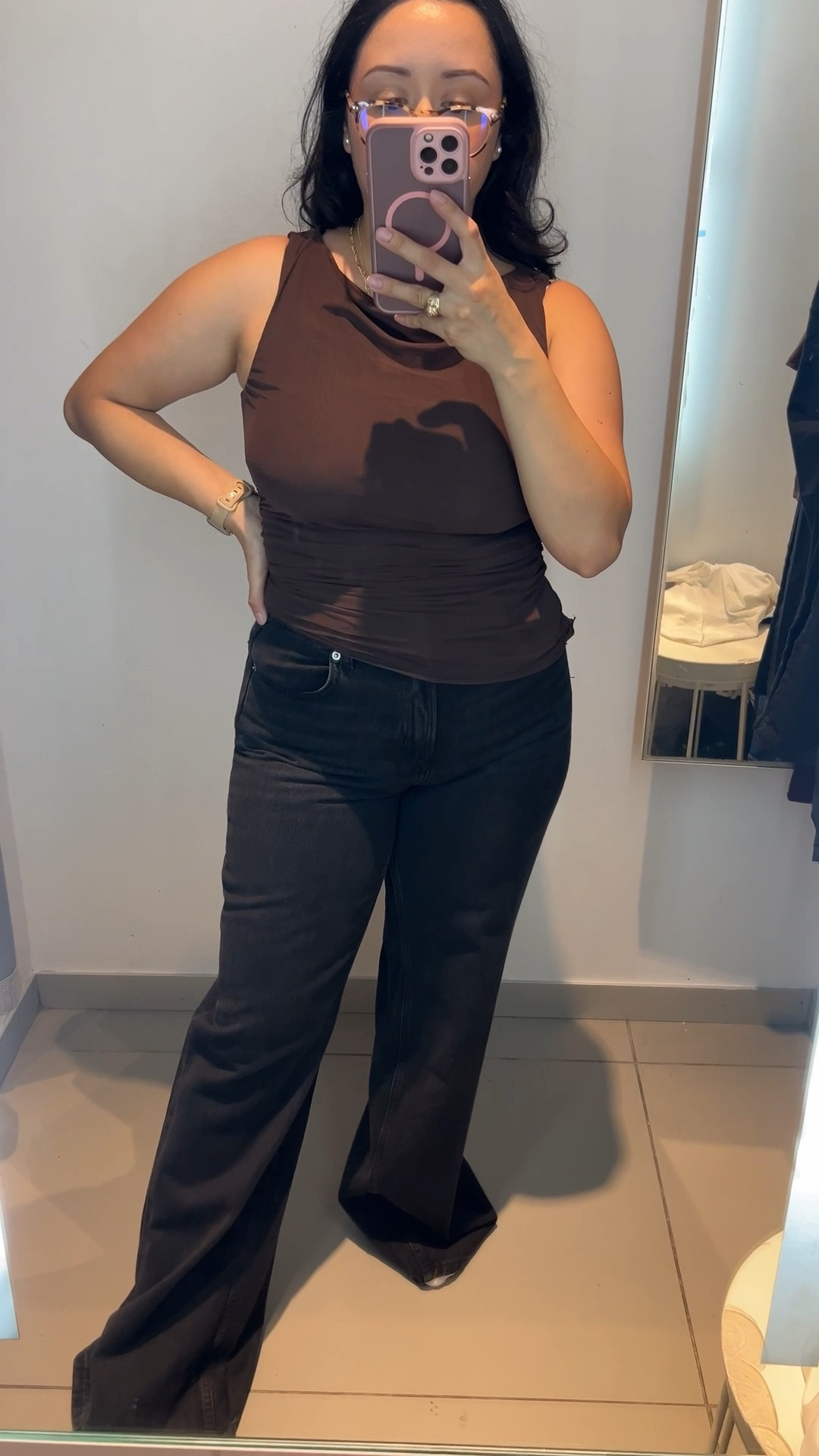 Chic and simple date night look 🤎🖤 A sleek brown top paired with black jeans is always a flattering combo. I 🔗 the full outfit on LTK — tap to shop the exact pieces!

4’11 petite | 140lbs
Size references:
Top: Small
Jeans: 8

#LTKstyle #DateNightOutfit #FallStyle

#LTKPetite #LTKootd #LTKgrwm
