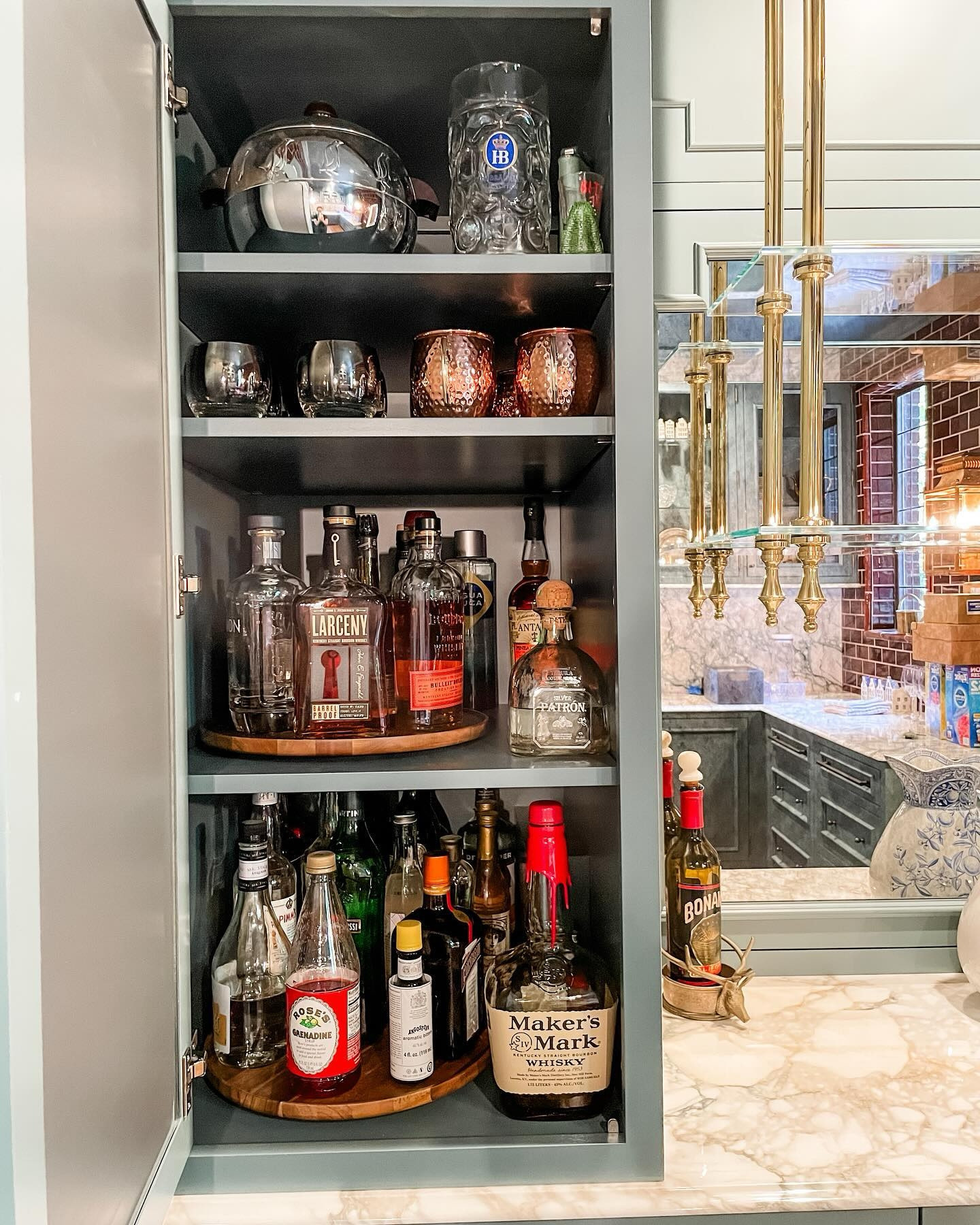 Let’s toast another incredible year!!

We loved organizing each and every one of these entertaining spaces this year and hope that the hustle and bustle of holiday gatherings felt a little lighter with a great system in place!