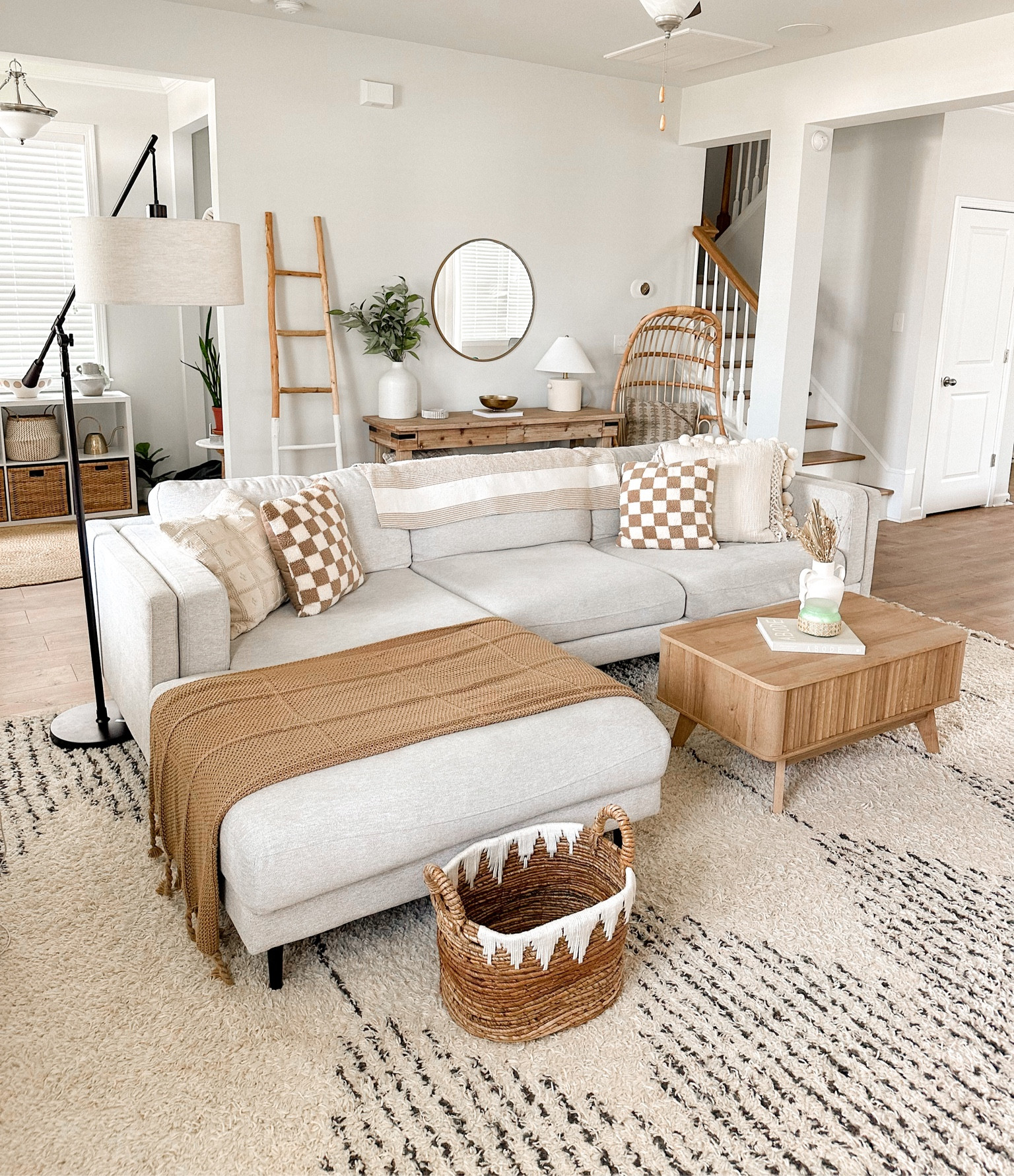 Mopio Brooklyn Lift Top Coffee Table