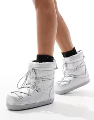 SEQWL snow boots in silver | ASOS (Global)