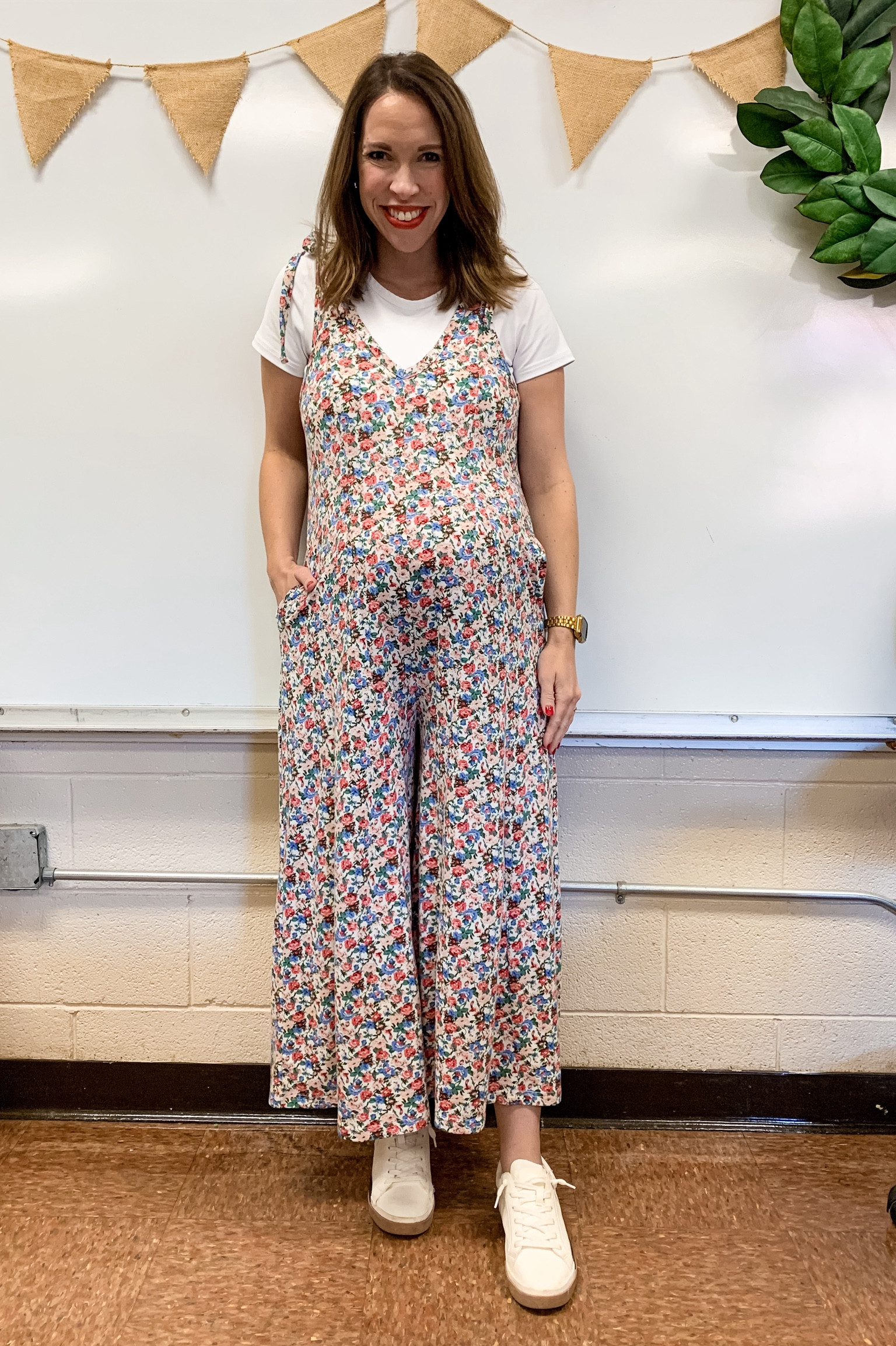 I’m wearing a medium in the crop top and a small in the jumpsuit.

#LTKBump #LTKFindsUnder50 #LTKStyleTip