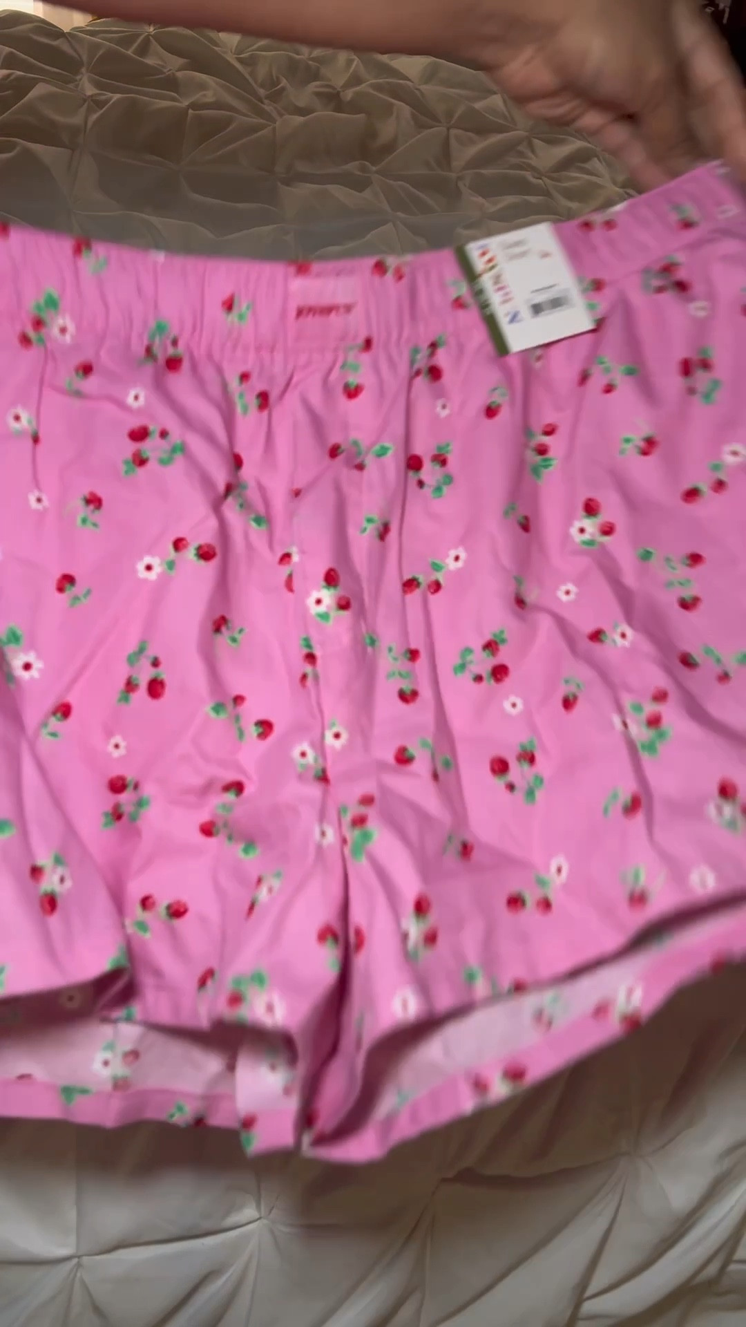 Walmart Valentine’s Day Finds #walmart #walmartfinds #Valentinesday #sleepwear #pink #loungewear

#LTKValentine #LTKSeasonal #LTKSaleAlert